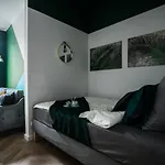Zamkniete - Golden Apartments- Zabkowska Апартаменты