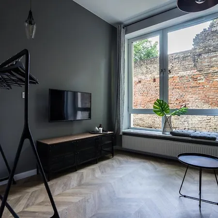 Zamkniete - Golden Apartments- Zabkowska ワルシャワ