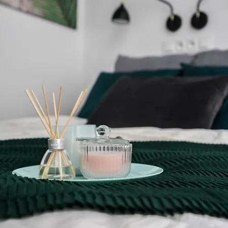 Zamkniete - Golden Apartments- Zabkowska *